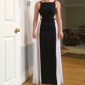 BCBG MAXAZRIA PROM/ FORMAL DRESS